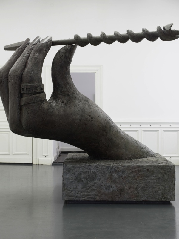 Monument to the bourgeois working class